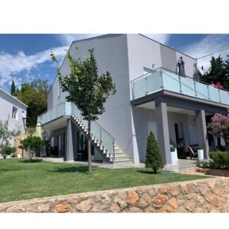 Apartmani Deluxe Jasenice  Buitenkant foto