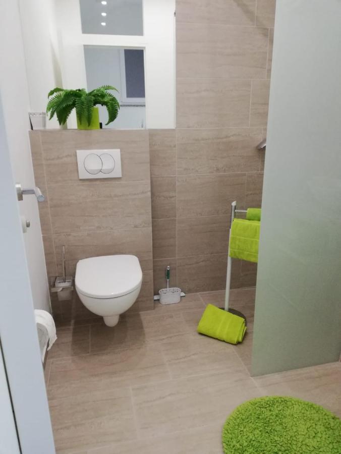 Apartmani Deluxe Jasenice  Buitenkant foto